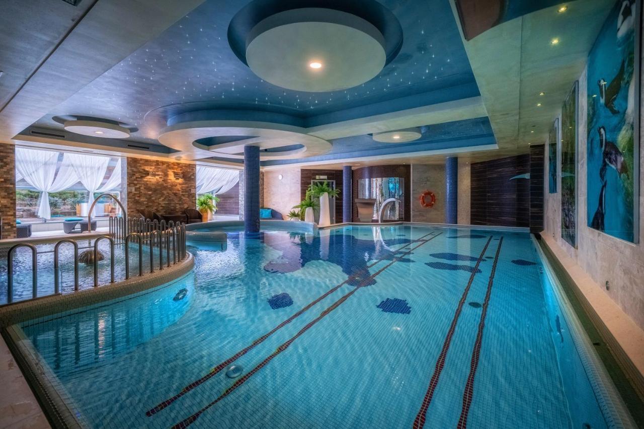 Hotel & Spa Czarny Gron Пржеки Екстериор снимка