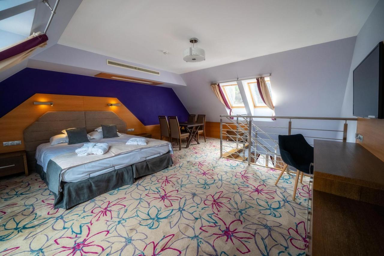 Hotel & Spa Czarny Gron Пржеки Екстериор снимка