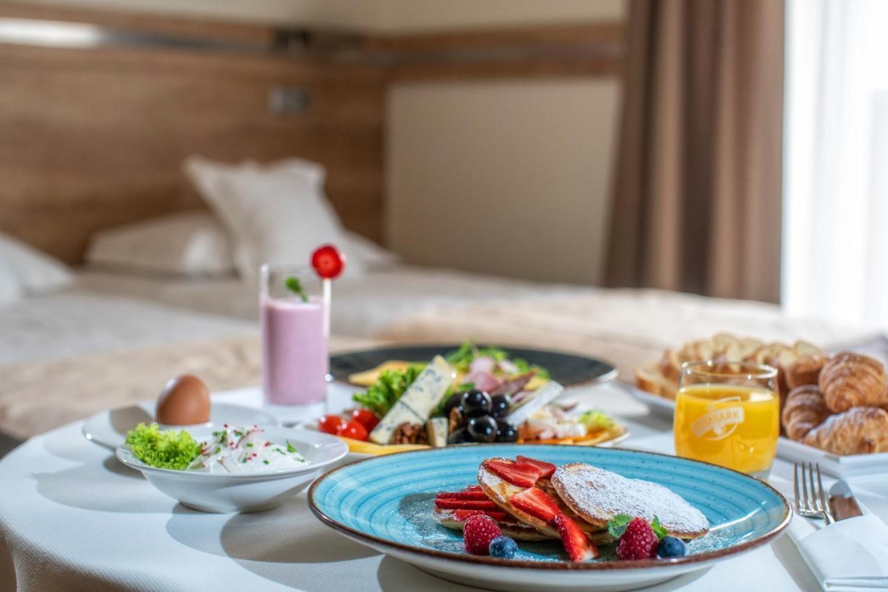 Hotel & Spa Czarny Gron Пржеки Екстериор снимка