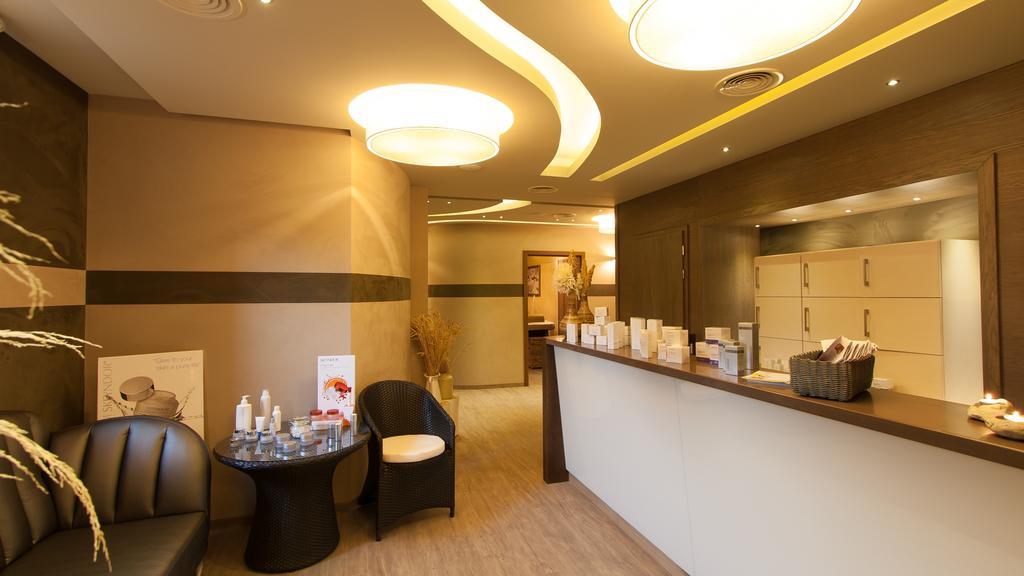 Hotel & Spa Czarny Gron Пржеки Екстериор снимка