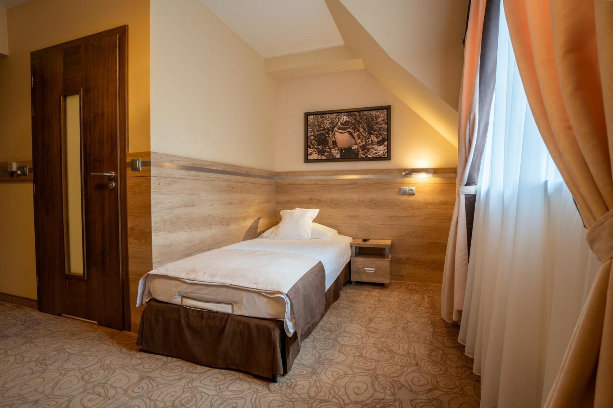 Hotel & Spa Czarny Gron Пржеки Екстериор снимка