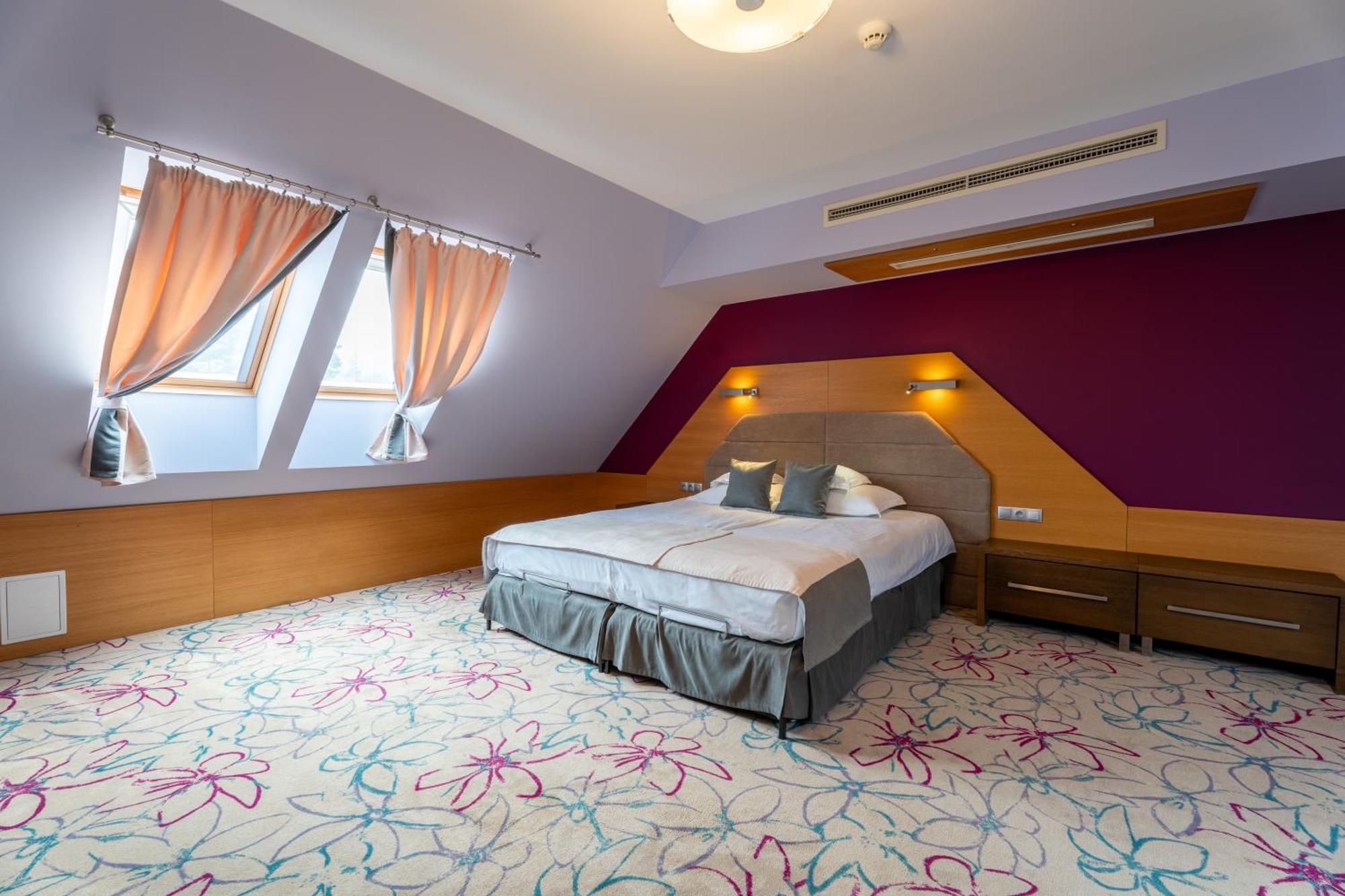 Hotel & Spa Czarny Gron Пржеки Екстериор снимка