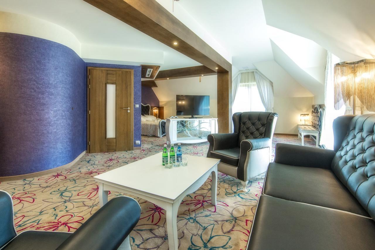 Hotel & Spa Czarny Gron Пржеки Екстериор снимка